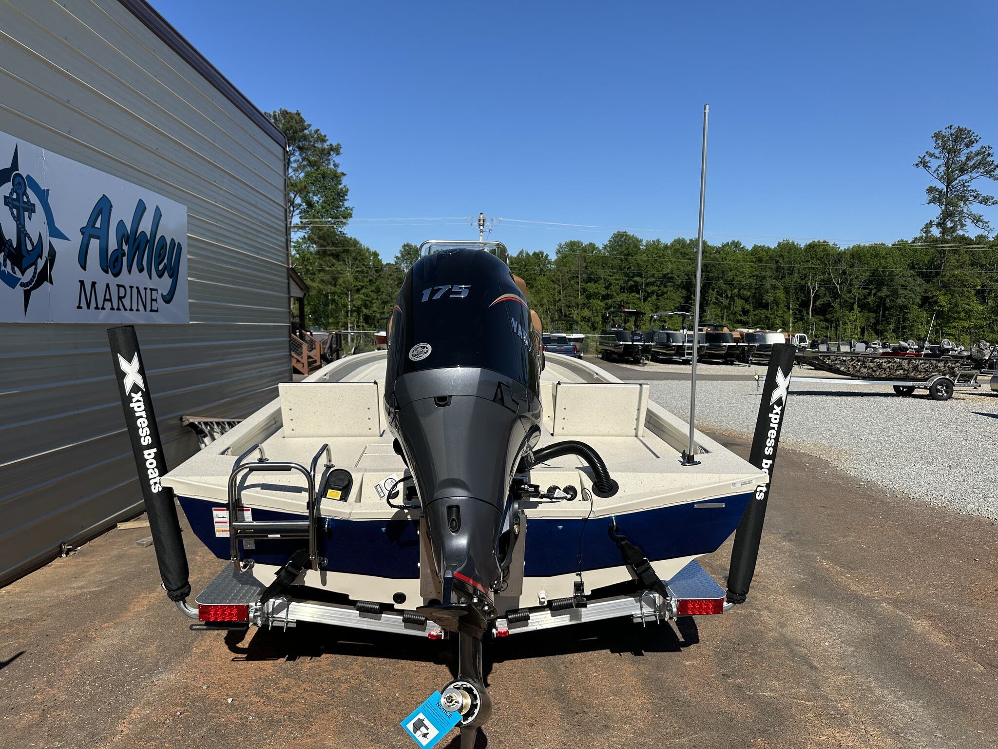 New 2026 Xpress Hyper-Lift Bay Series H22B, 32439 Freeport - Boat