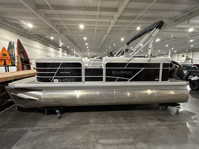 2023 Godfrey Sweetwater