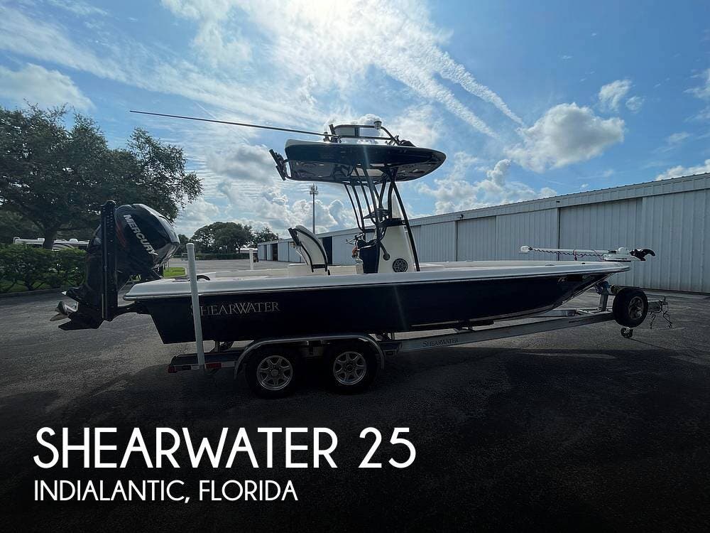 2018 Shearwater 25 LTZ Limited Edition