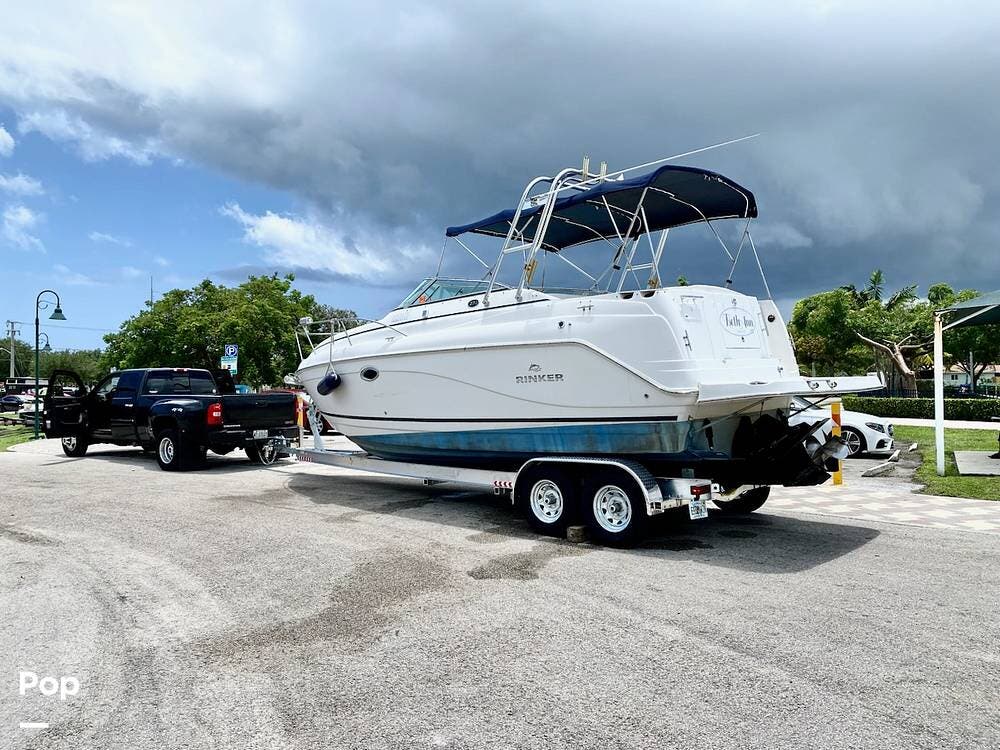 Email now about this Express Cruiser - 2006 Rinker 270 fiesta vee! Slide #1