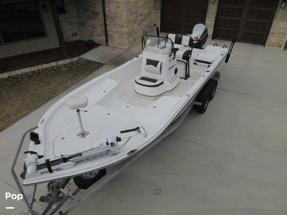 Email now about this Bay Boat - 2015 Epic 25SC! Slide #1