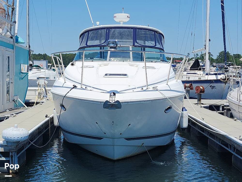 Email now about this Express Cruiser - 2008 Rinker 350 EC! Slide #2