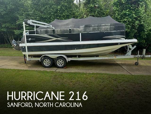 2014 Hurricane FunDeck 216 OB 