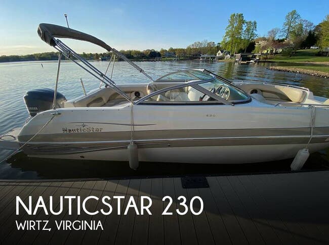 2013 NauticStar  230DC Sport Deck