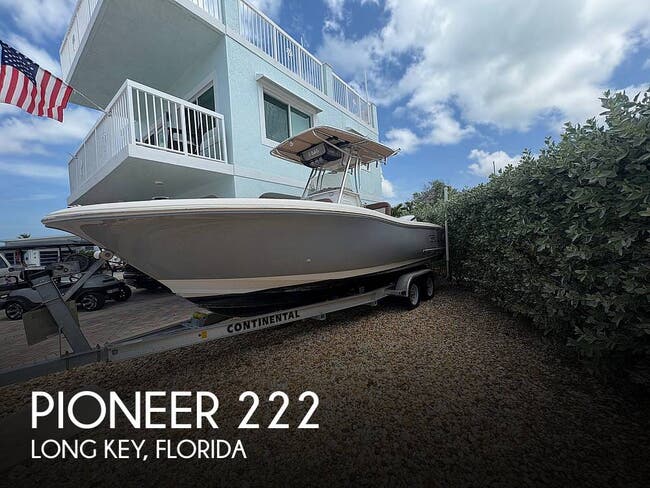 2022 Pioneer 222 Sportfish