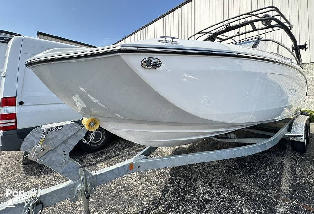 Email now about this Jet Boat - 2024 Yamaha 255XE! Slide #2