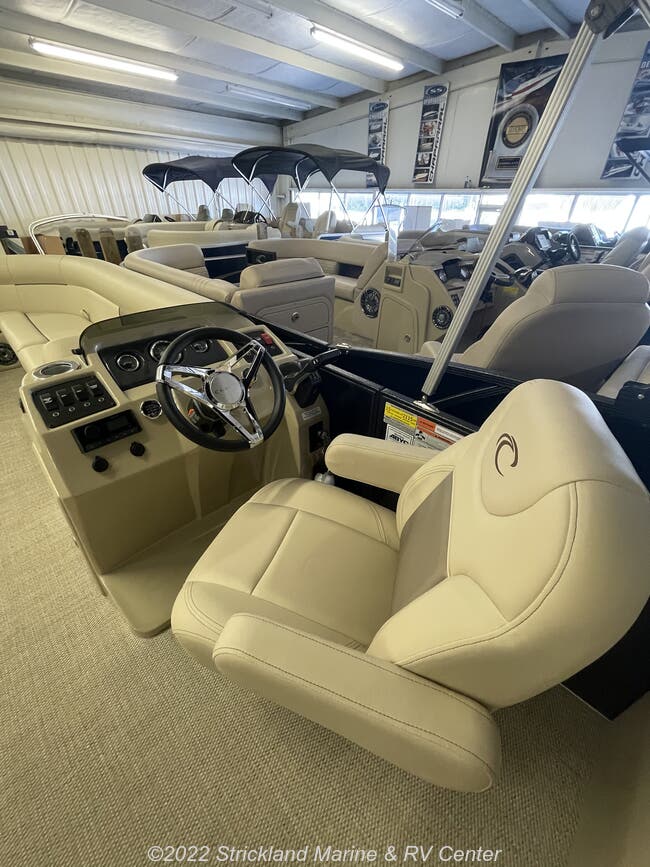 Crest Pontoons Classic LX 240 SLC Seneca South Carolina South
