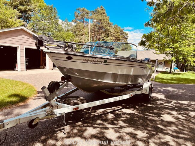 2005 Lund Fisherman 1800