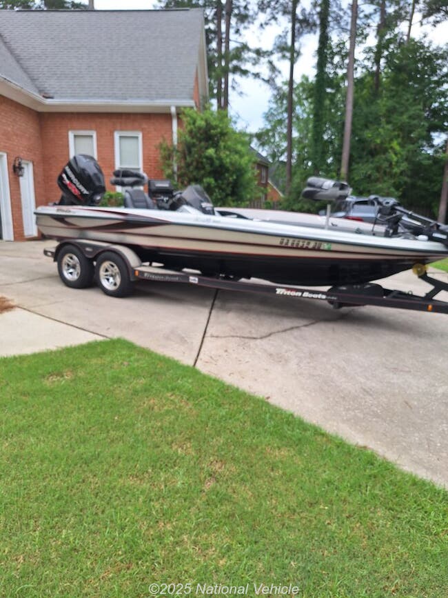 2012 Triton 19XS 19 XS