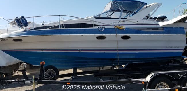1989 Bayliner  Avanti 3255 Sunbridge