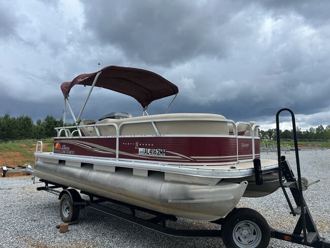 2013 Sun Tracker Party Barge 20 DLX 20 DLX