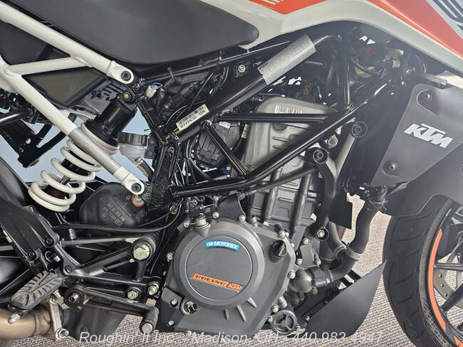 2022 KTM Duke 390