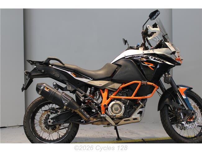 2022 KTM Duke 200 2022 KTM Duke 200
