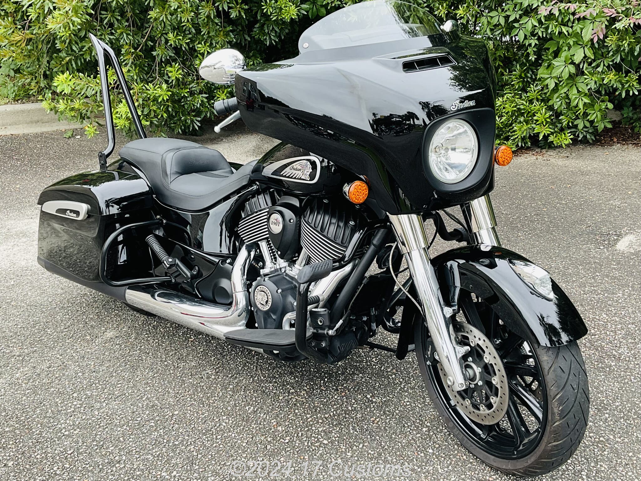 2022 Indian Chieftain Base