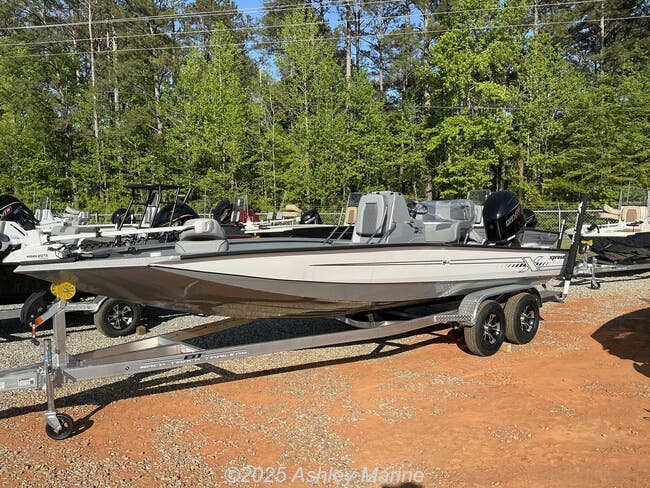 New 2025 Xpress Hyper-Lift Series H22B available in Salem, Alabama