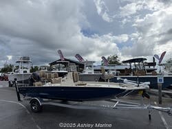 2026 Xpress Hyper-Lift Bay Series H20 BAY