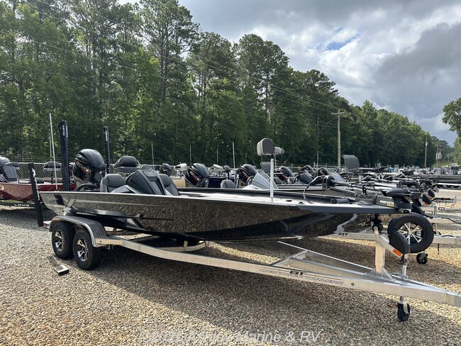 2025 Xpress Hyper-Lift Bass Series    H20 