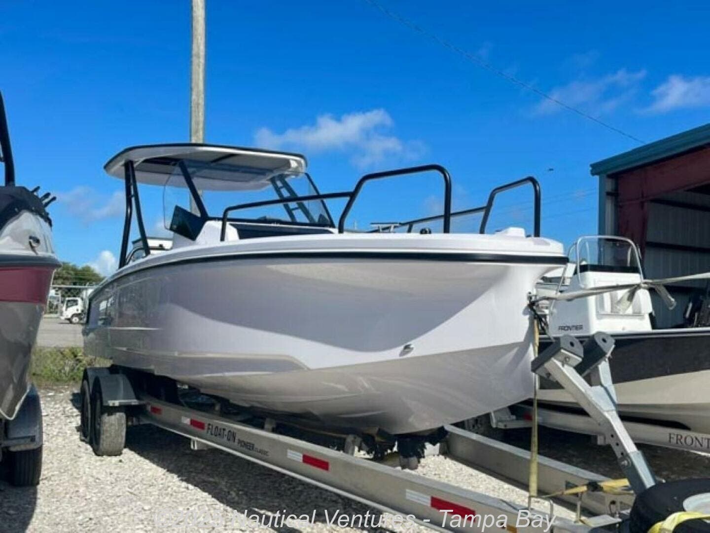 2024 Axopar 25 Cross Top