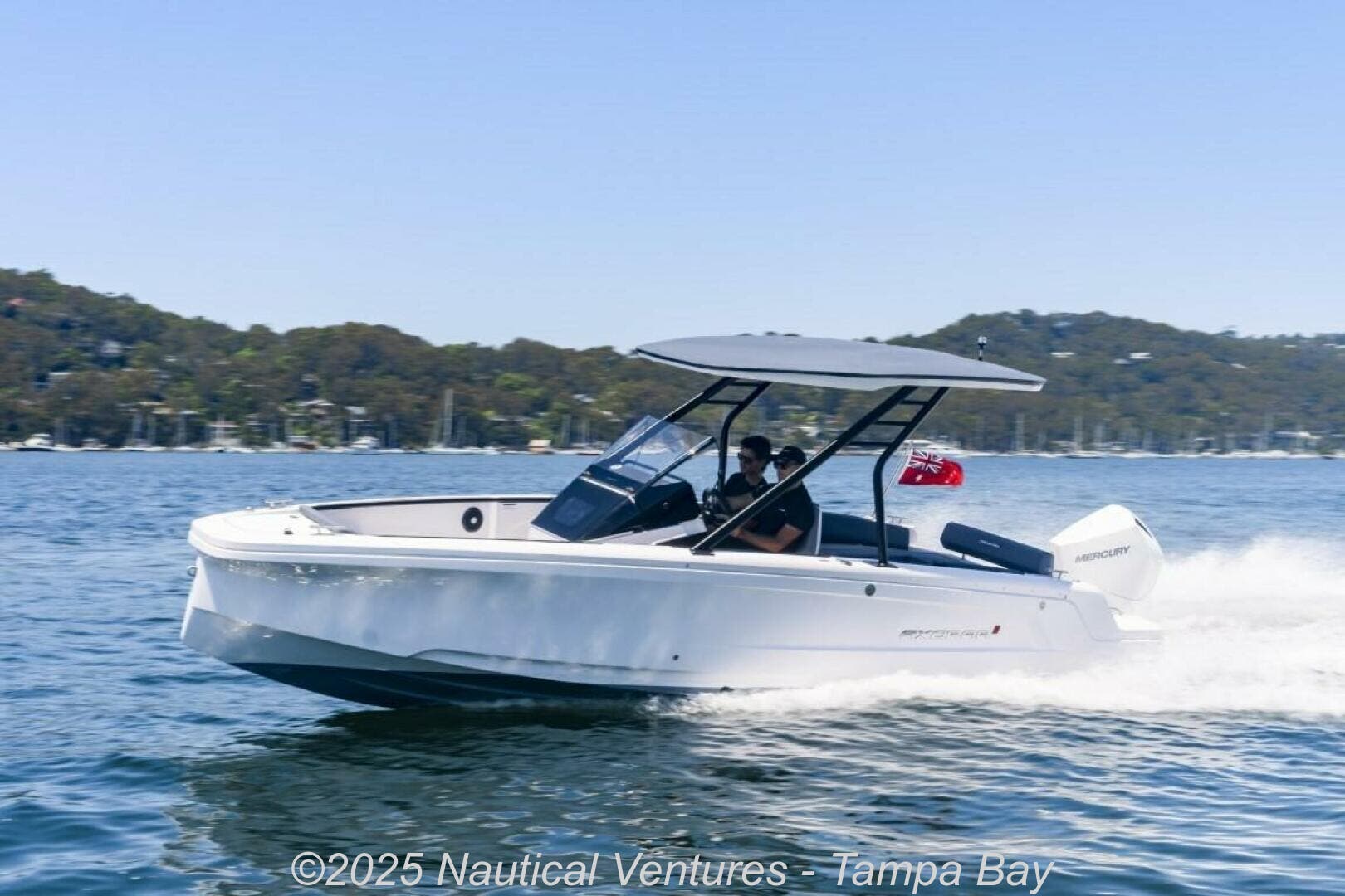2026 Axopar 22 T Top