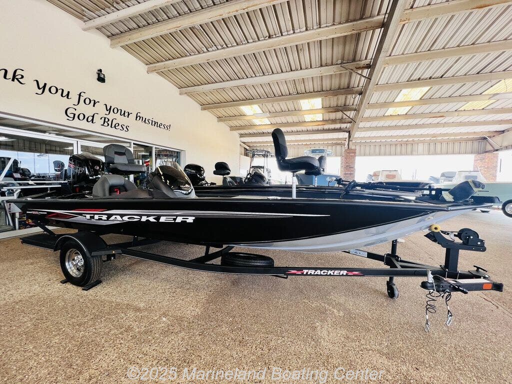 Email now about this All-Purpose Fishing - 2024 Tracker Boats Pro Team™ 190 TX! Slide #1