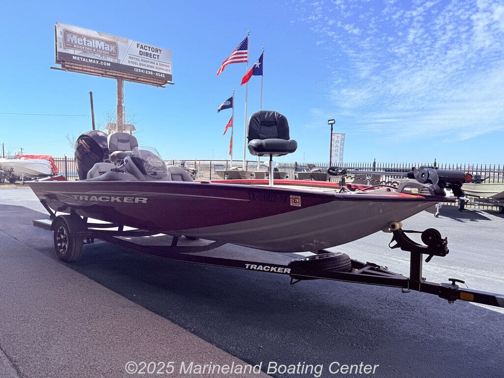 Email now about this All-Purpose Fishing - 2020 Tracker Boats Pro Team™ 195 TXW Tournament Ed.! Slide #1