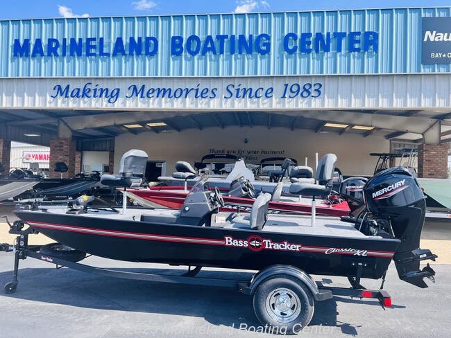 2025 Tracker Boats  BASS TRACKER Classic XL
