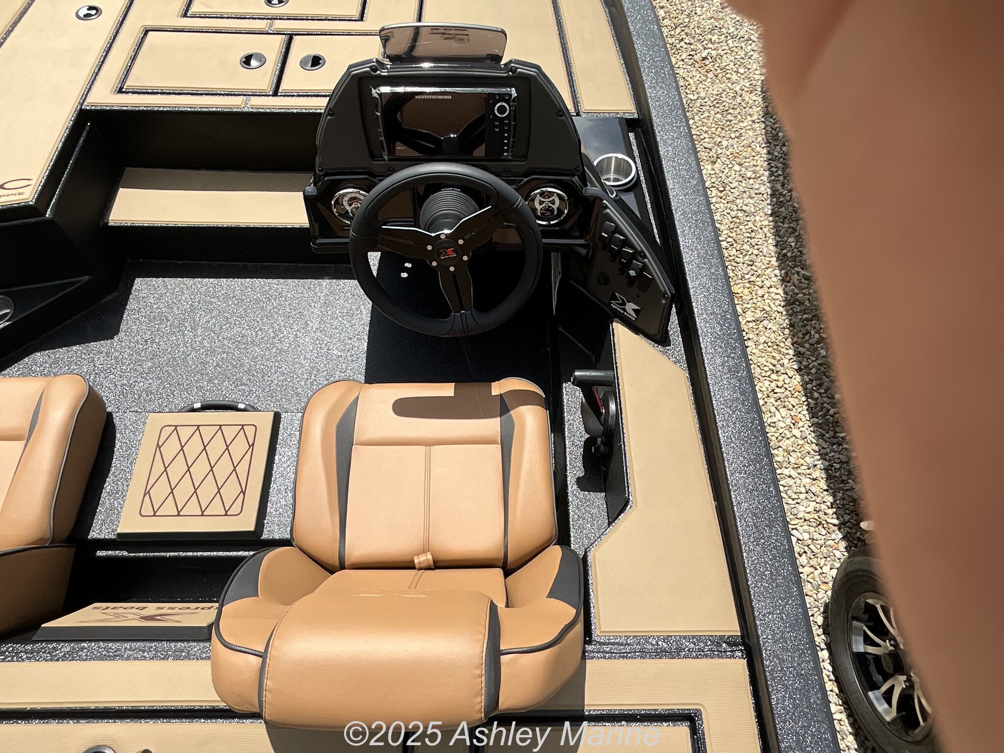 Email now about this Bass Boat - 2026 Xpress Hyper-Lift Crappie Series H20 CRAPPIE! Slide #4