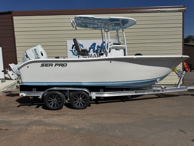 2026 Sea Pro 242 242 WITH ZIPWAKES
