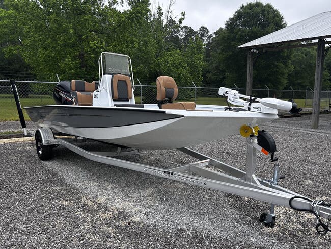 2025 Xpress Xplorer Series XP18CC