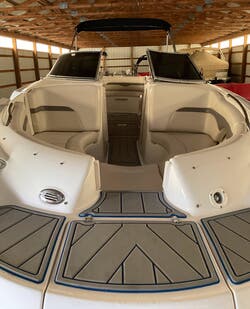 2005 Sunesta by Chaparral from Yough Lakeside Marine in Addison, Pennsylvania