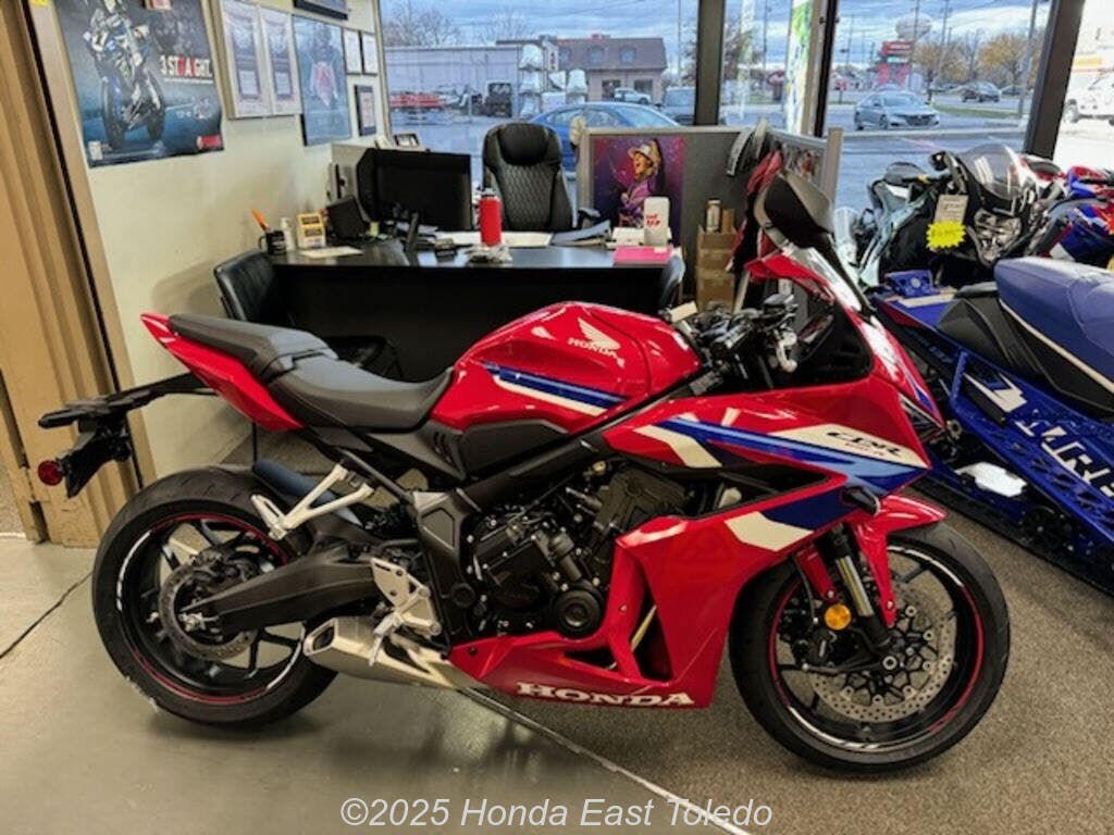 Sport Motorcycle For Sale - 2024 Honda CBR650R | Rev & Roam