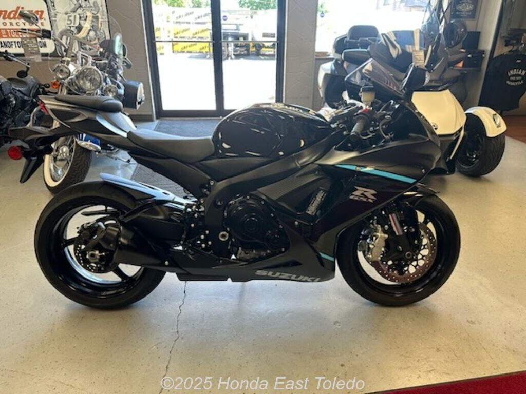 r  Sport Motorcycle For Sale - 2024 Suzuki GSX-R600 | Rev & Roam