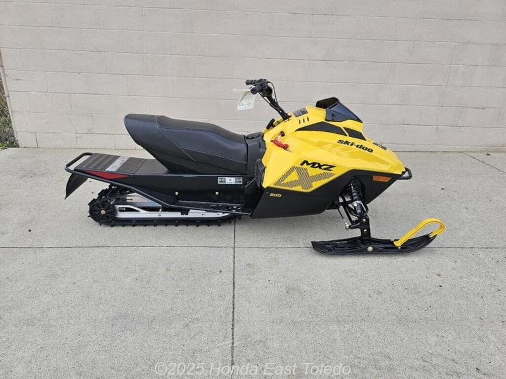 Youth Snowmobile For Sale - 2024 Ski-Doo MXZ® 200 | Rev & Roam