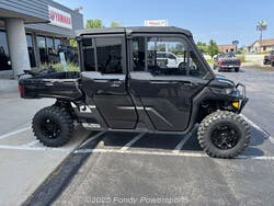 2025 Can-Am Defender MAX Lone Star Cab HD10 UTV for sale in Fond Du Lac, WI